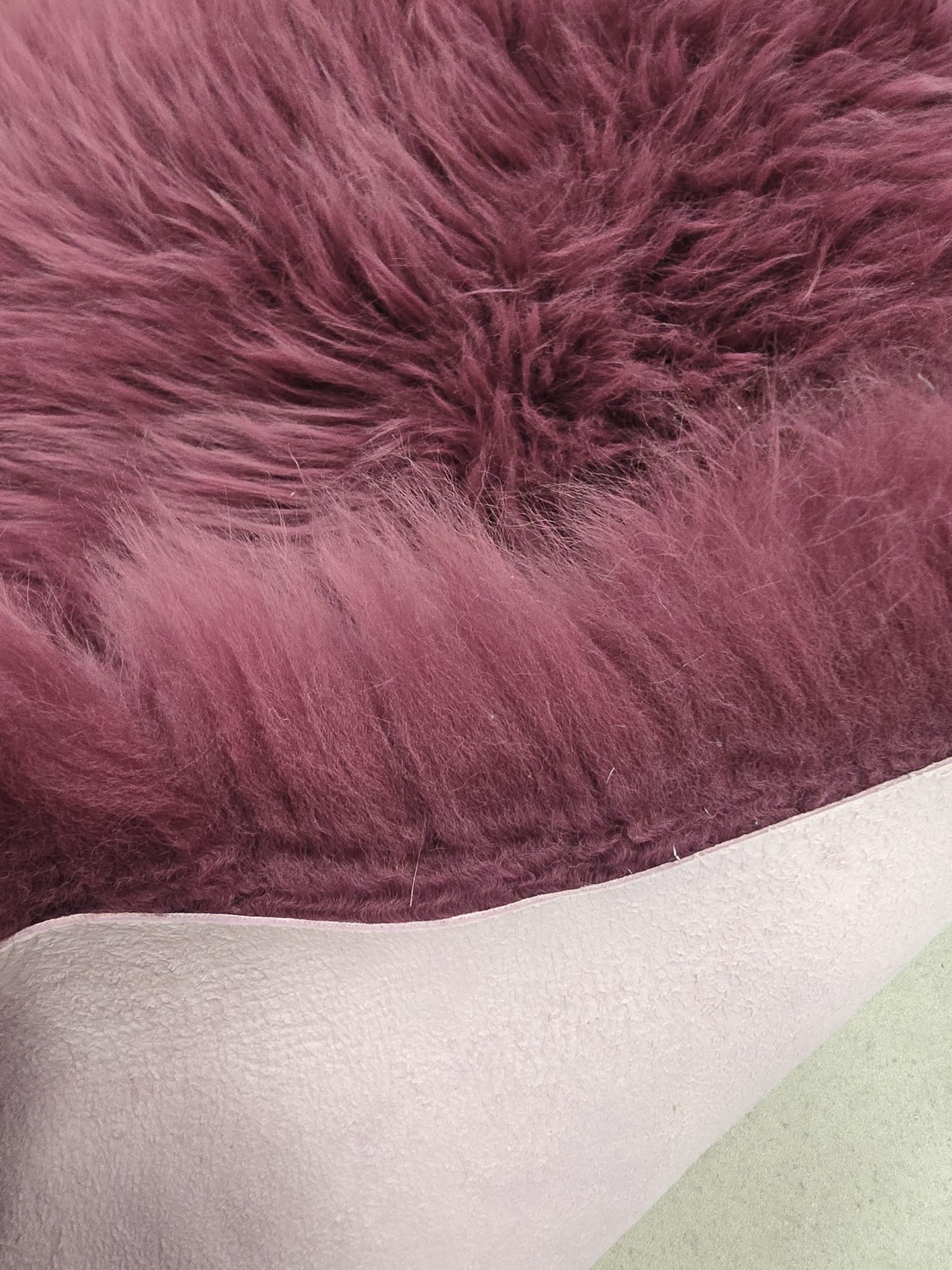 Janjeća vuna Dark Magenta 65x104 cm od prave australske merino vune